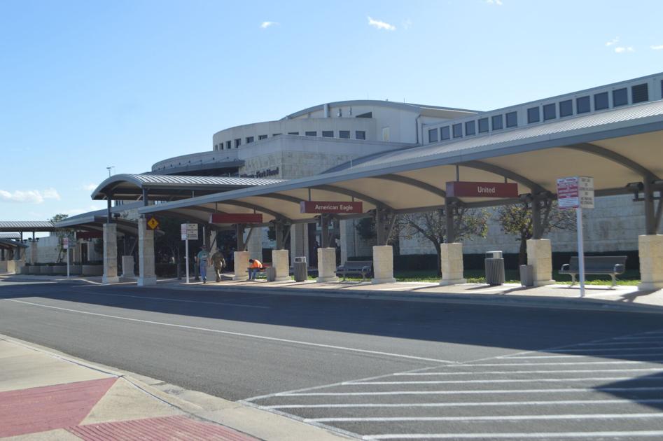 Overcoming challenges: Killeen airport struggles to win over airlines, riders | Local News