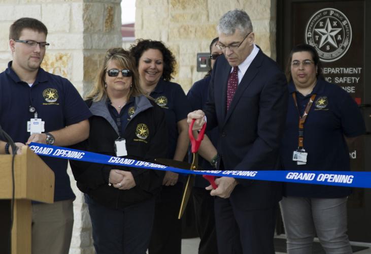 Director touts efficiency, effectiveness at new Killeen driver's license  office | Local News | kdhnews.com
