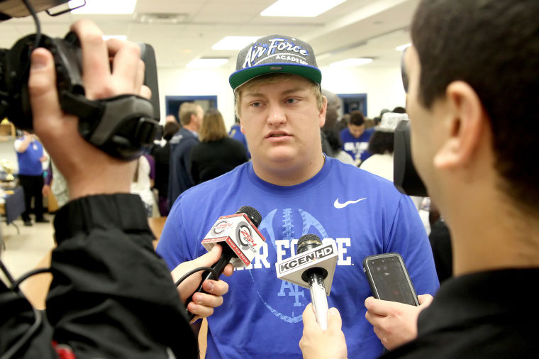 Eight Cove athletes sign letters of intent