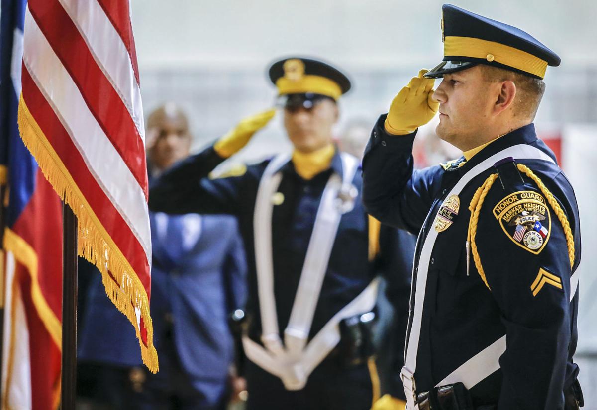 Heights Officials Residents Honor Veterans At Ceremony Local Kdhnews Com