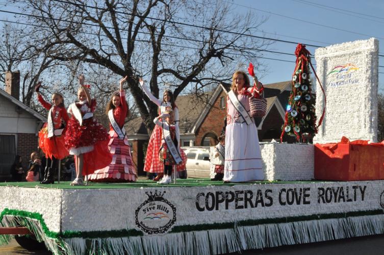 Copperas Cove Christmas Parade 2022 Five Hills Royalty Wrap Up Holiday Parade Season | Copperas Cove Herald |  Kdhnews.com