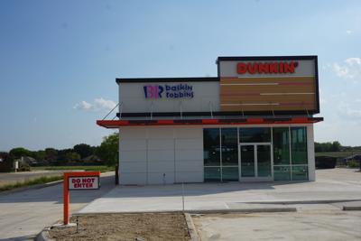 Dunkin' location in West Temple