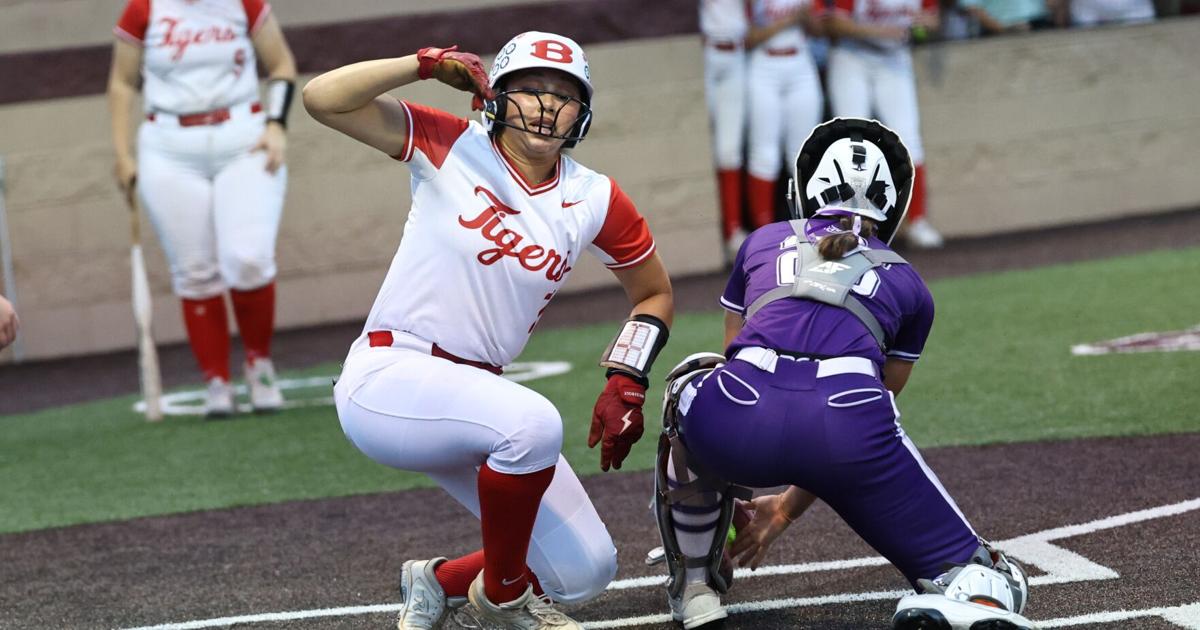 5A SOFTBALL PLAYOFFS: Hallsville breaks tie in 7th to escape with area sweep of Belton