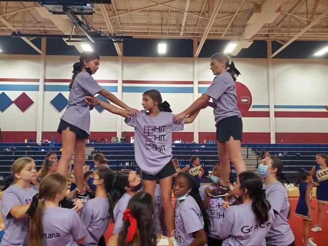 S. C. Lee cheerleaders chant their way to victory | Copperas Cove Herald |  