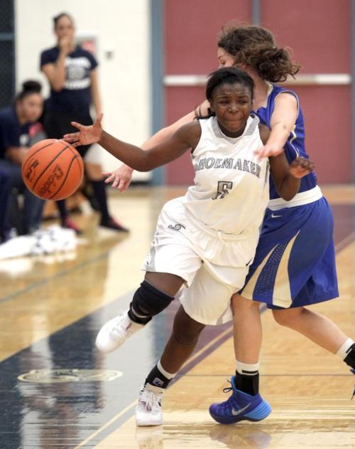 ShoemakerKerrvilleTivyBasketball 007.JPG