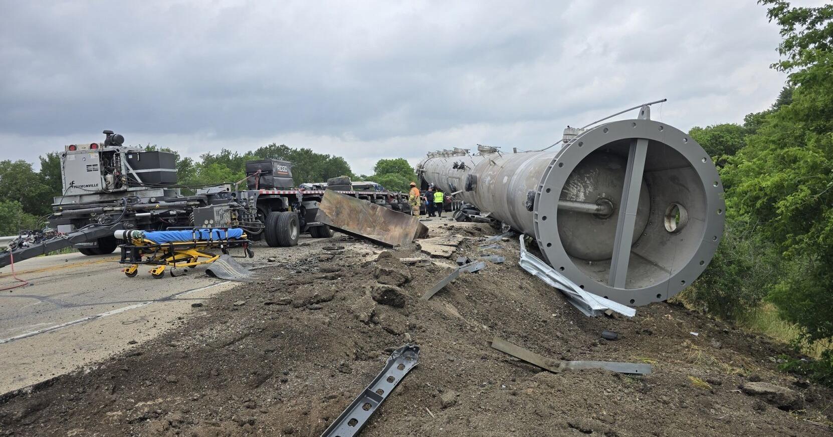 Report cites distracted driver in deadly SH 36 collision - Vimarsana News