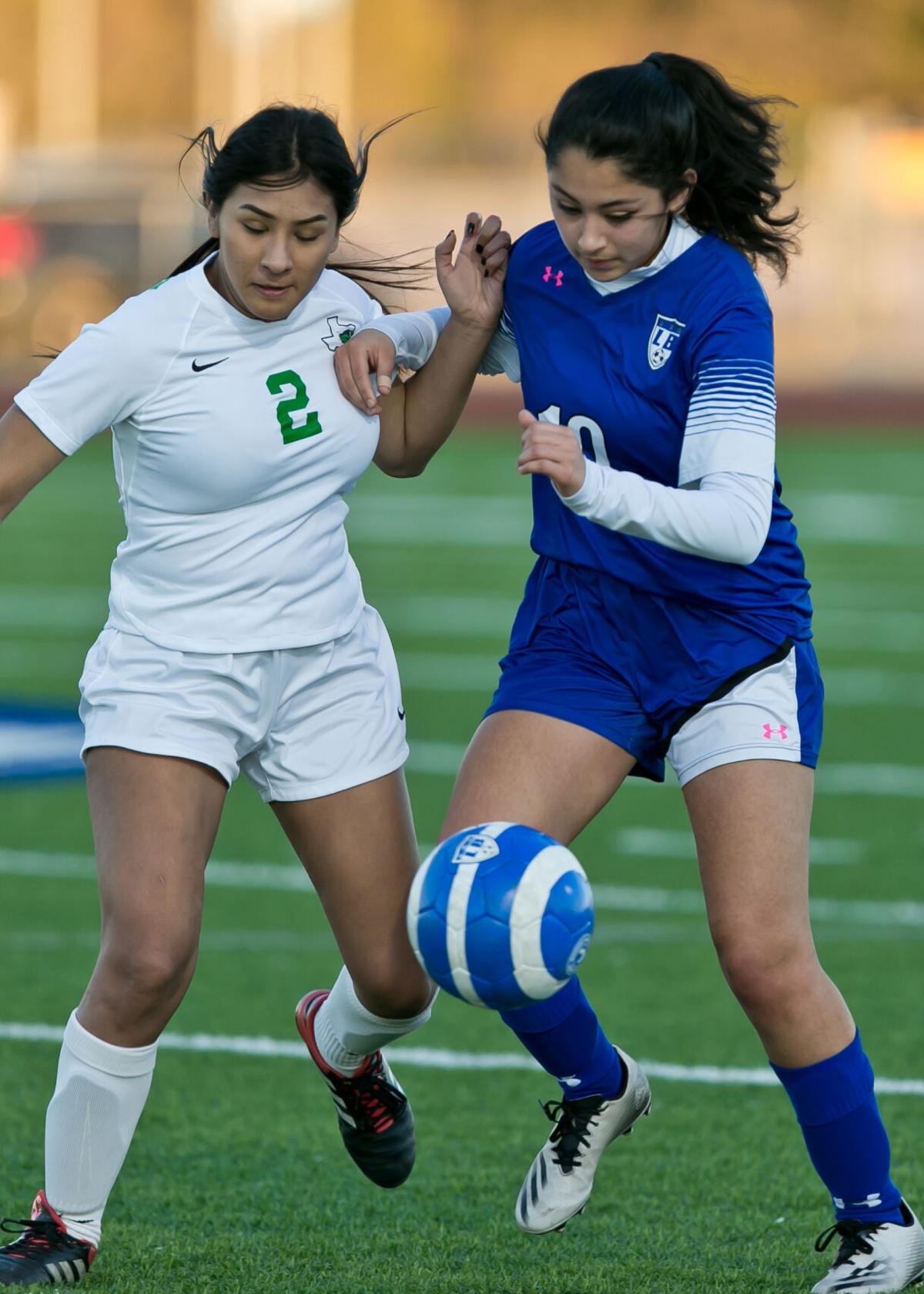 18 4a Soccer Early Goal Is All Burnet Girls Need To Win 1 0 At Lampasas Lampasas Kdhnews Com