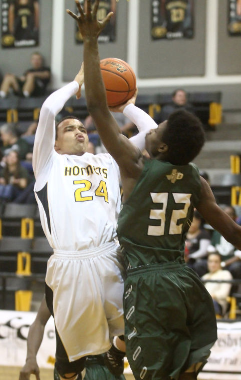 Boys Basketball: Gatesville v. Taylor