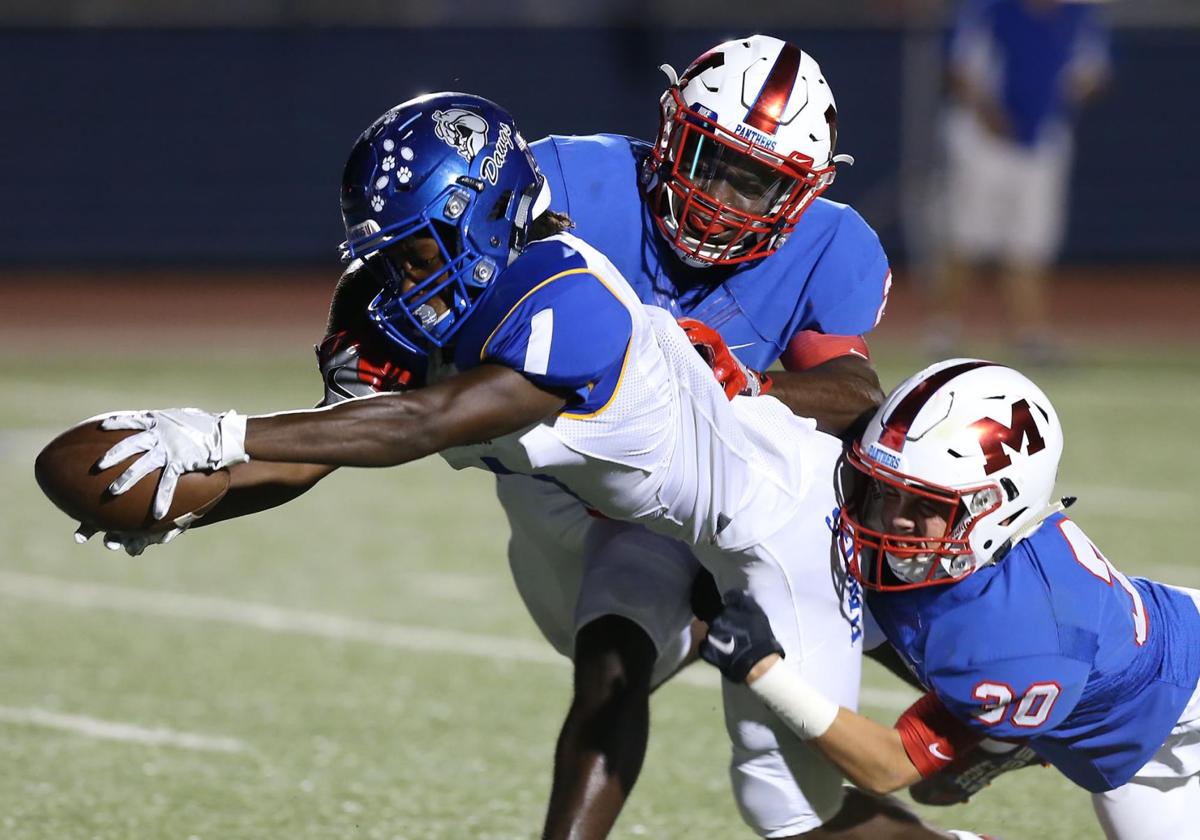 8 6a Football Late 1st Half Turnover Helps Midway Race Past Cove