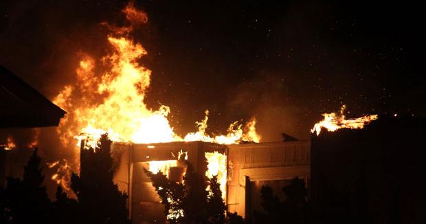 Fire whips through Stone Hill apartment complex in Killeen | News ...