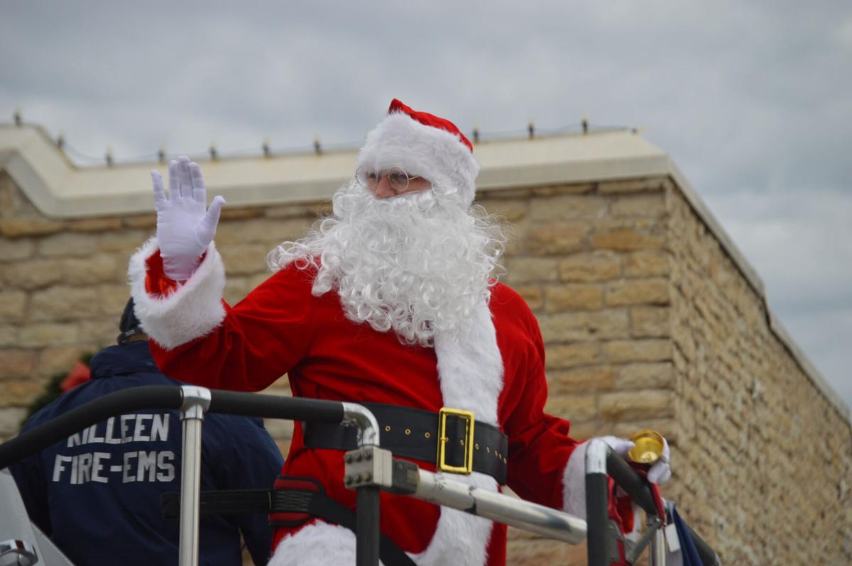 Christmas parade rolls through Killeen, Texas Harker Heights Texas