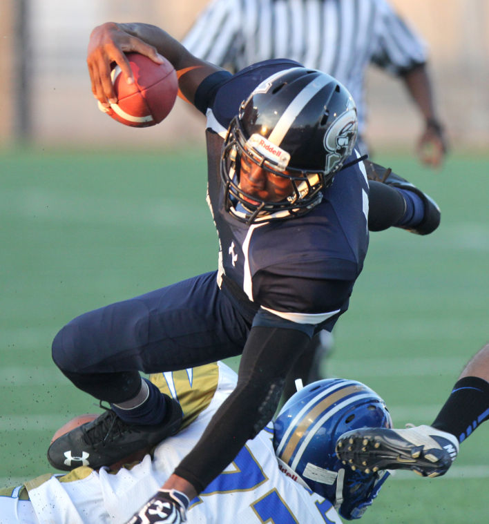 Shoemaker vs Universidad Autónoma de Nuevo León Football