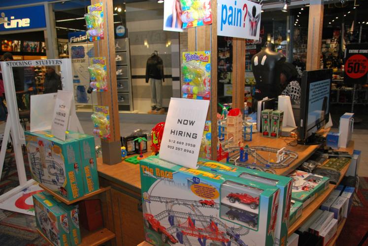 Retired Vet Opens New Window Genie Franchise Business Kdhnews Com