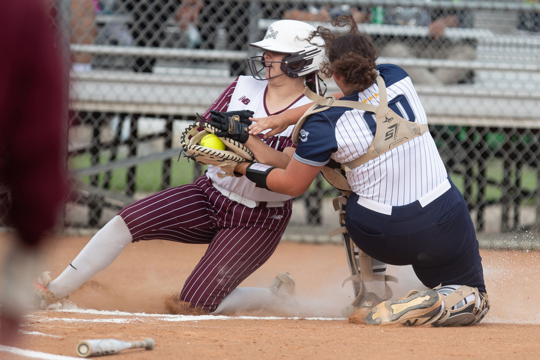 A&M Consolidated dominates Shoemaker in Class 5A playoff opener with 17-4 win