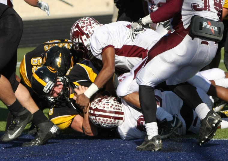 Gateville Dominates Vernon in Area Playoffs