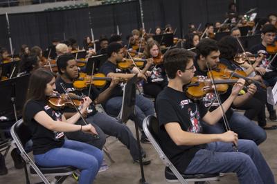 Holiday String Extravaganza