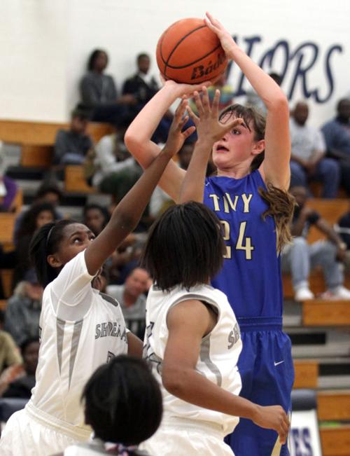 ShoemakerKerrvilleTivyBasketball 019.JPG