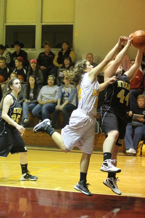 LometaEvantGIRLSBasketball42.jpg