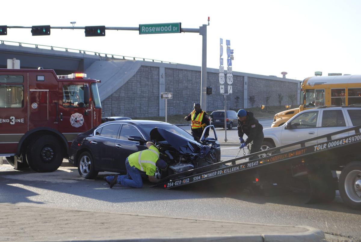 Wreck at Rosewood intersection near I14 in Killeen Local News