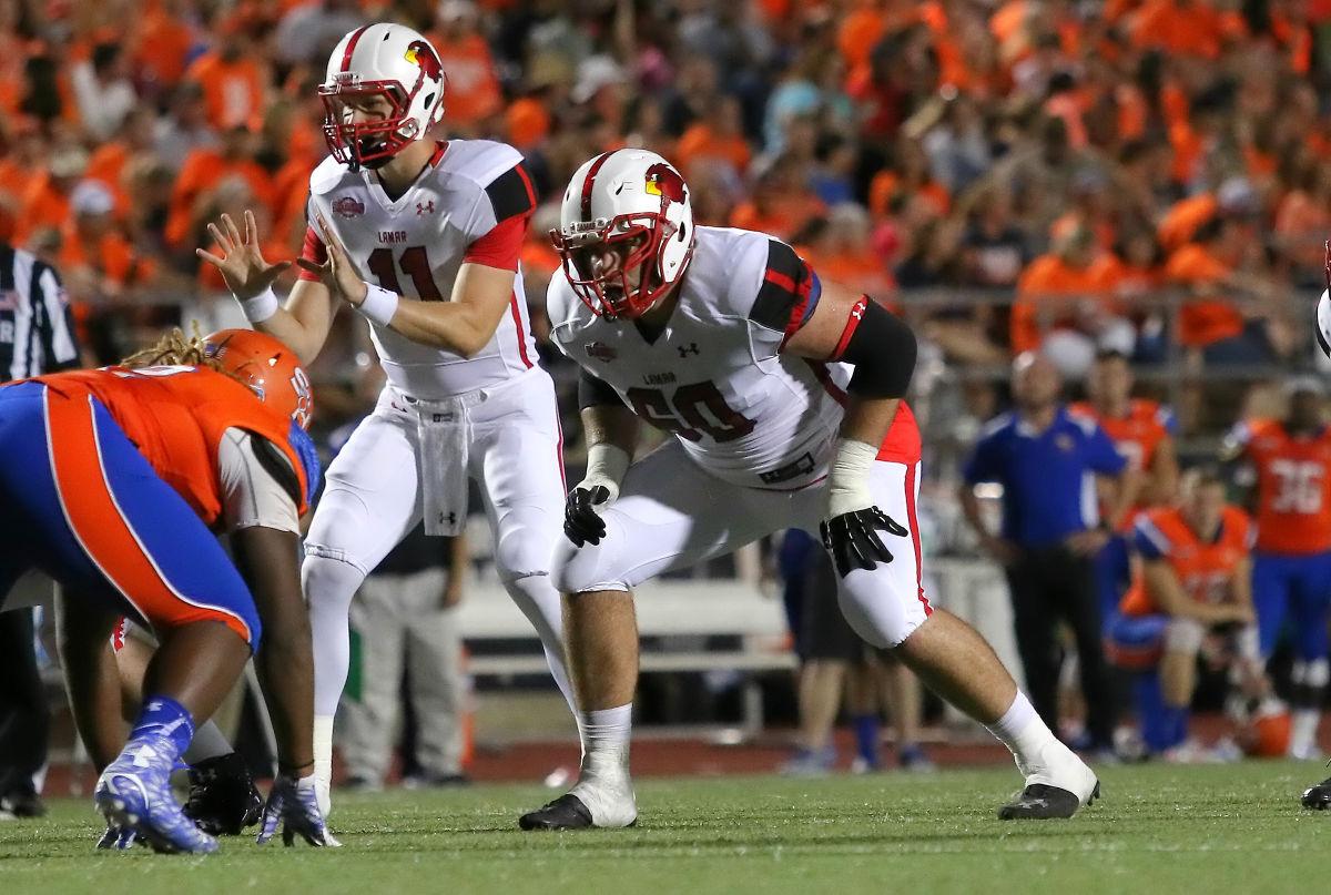 College Standouts Ex Dawg Elenz Overcomes Injuries Finds Home At