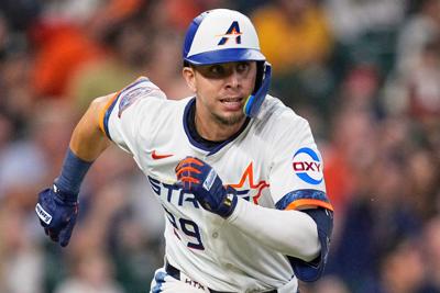 Cardinals sign infielder Ramón Urías to a 1-year deal with mutual option for 2027