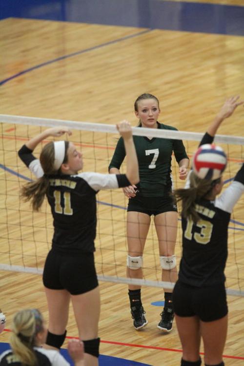 EllisonMansfieldVolleyball59.JPG