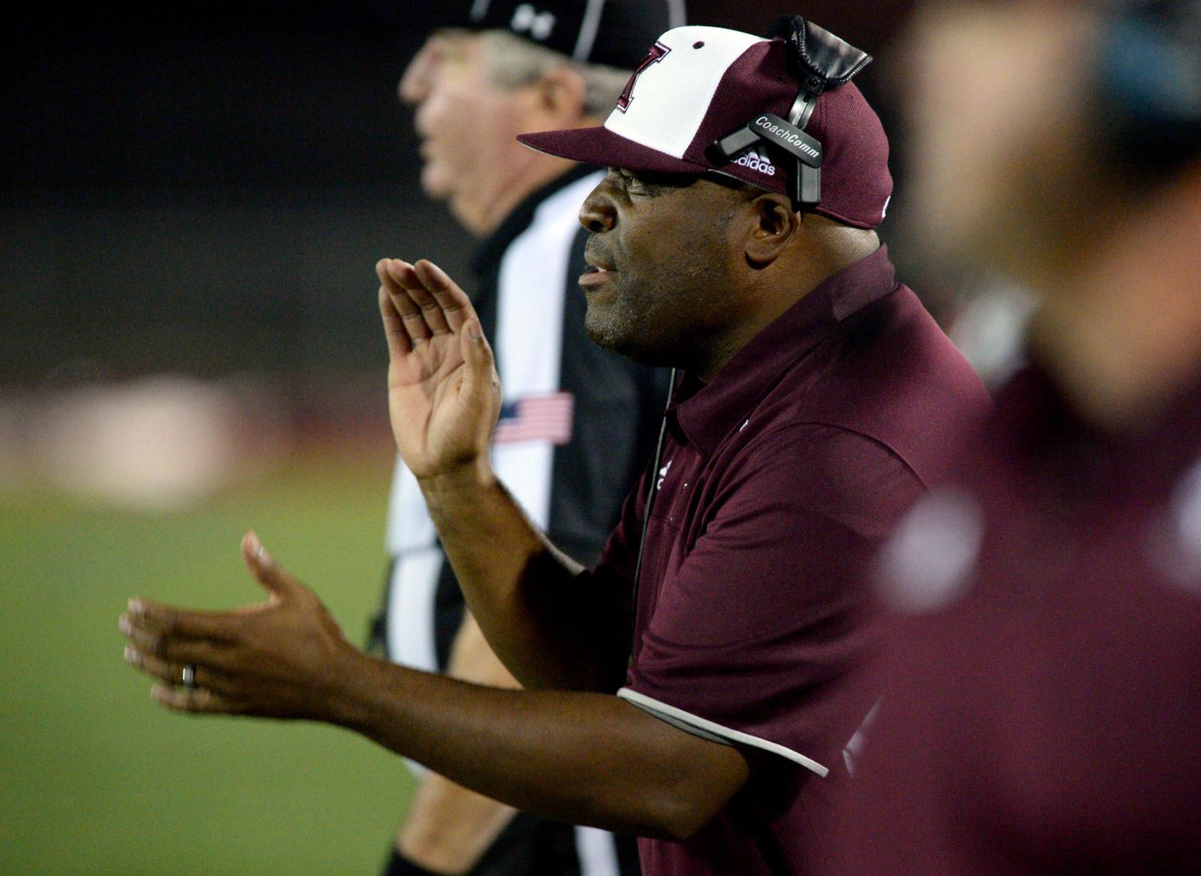 Roos roar into playoff game at DeSoto Killeen