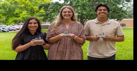 UMHB honors students with Christian leadership awards - Vimarsana News