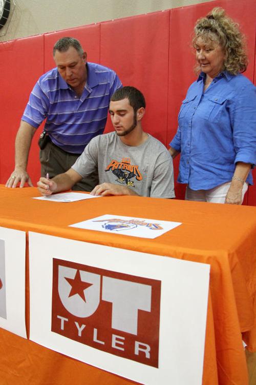 Salado Basketball Signing