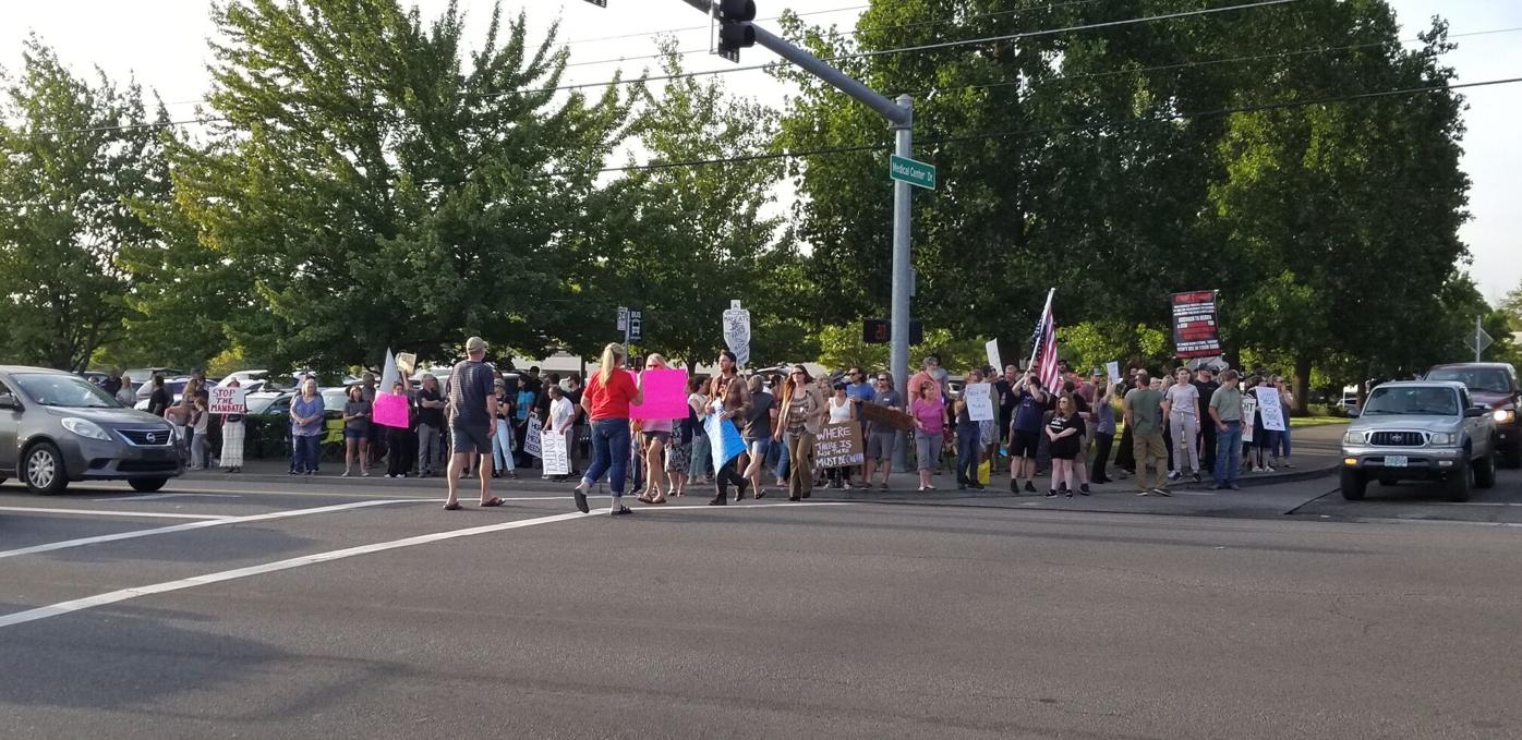 VaccineWatch: Protesters gather outside Asante in Medford to oppose vaccine mandates