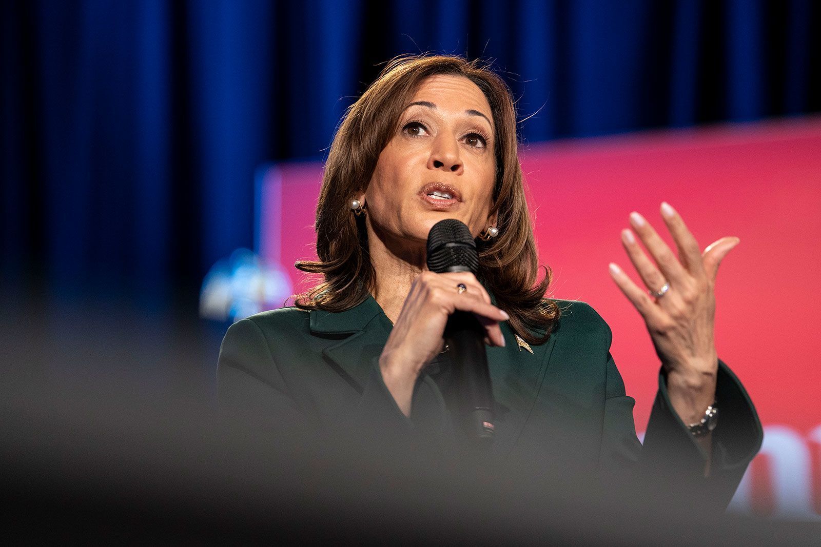 Harris To Deliver Closing Argument Speech At Ellipse, Site Of Trump’s ...