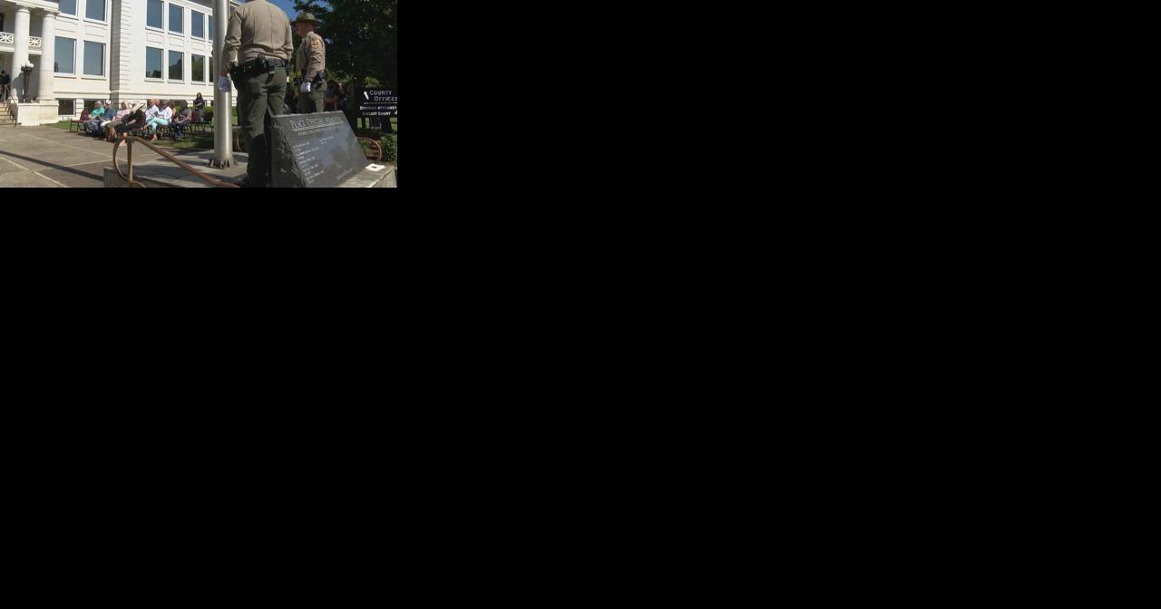 Jackson and Josephine sheriffs honor fallen officers - Vimarsana News