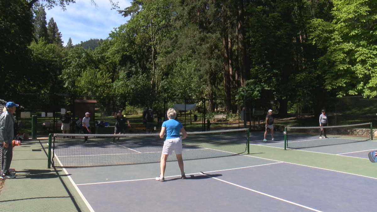 Ashland Pickleball Club holds fundraiser for new courts and repairs