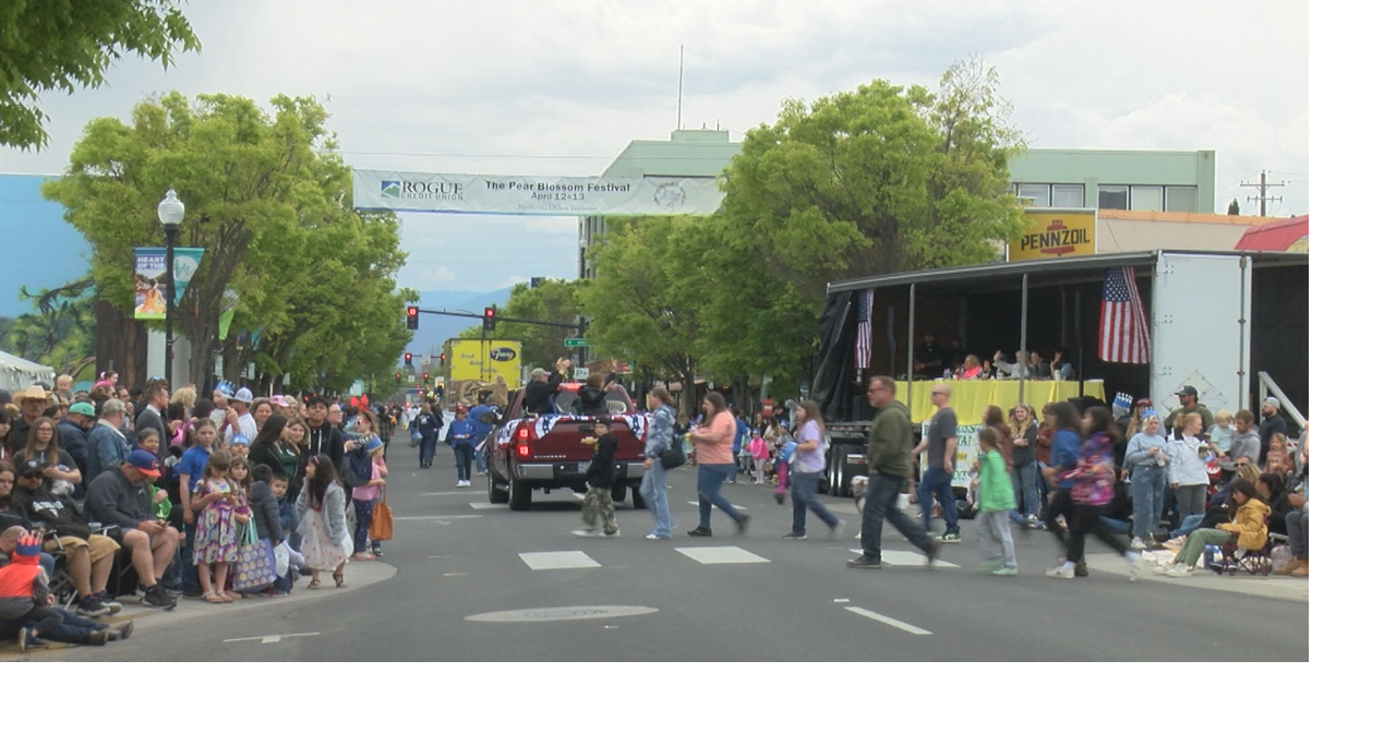 Pear Blossom Parade returns for 71st year | Top Stories | kdrv.com
