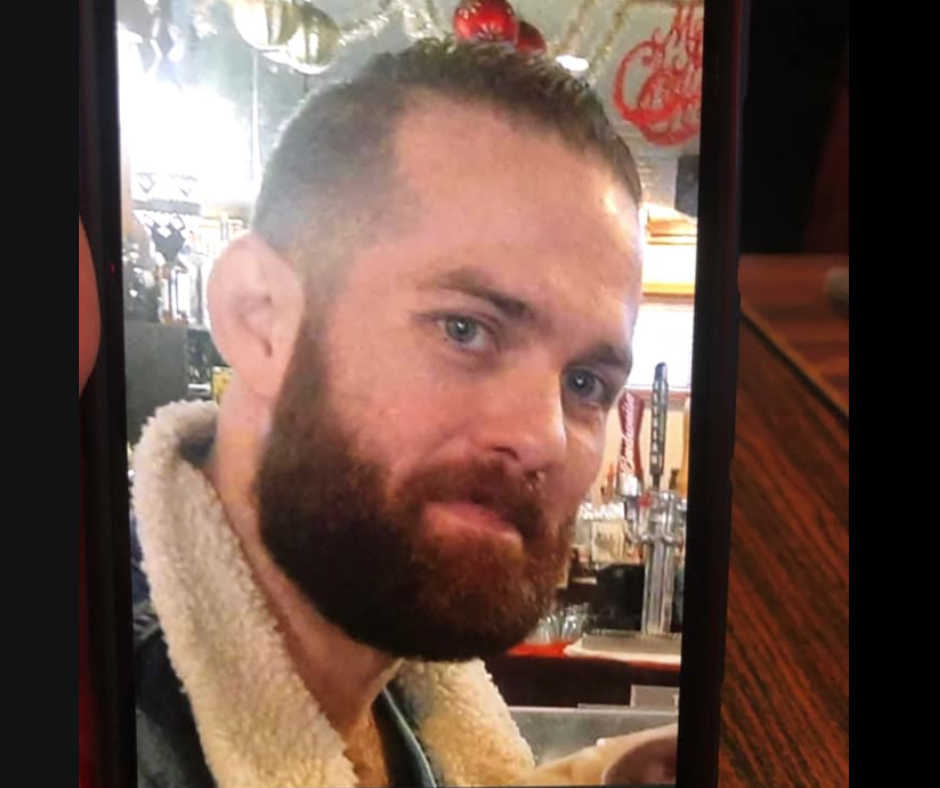 UPDATED: Grants Pass police search for man accused of
