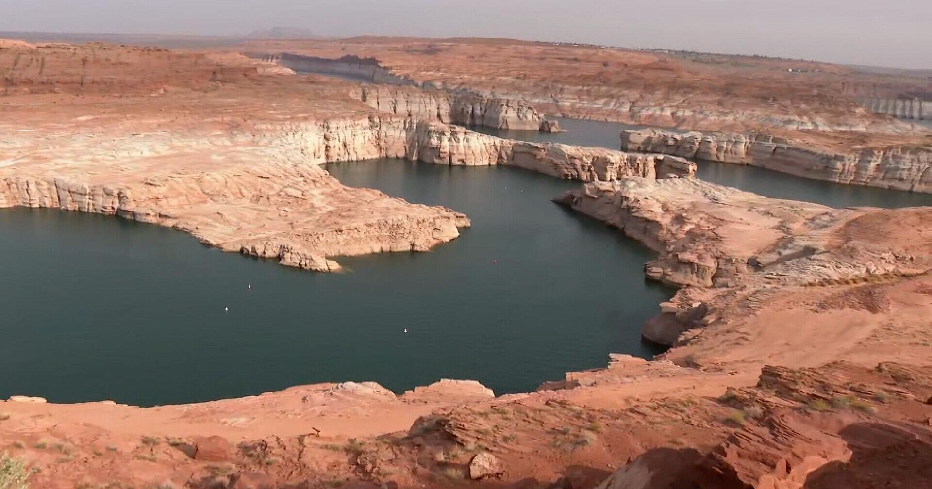 Lake Powell officials take unprecedented, emergency steps to delay water releases as level plummets - Vimarsana News