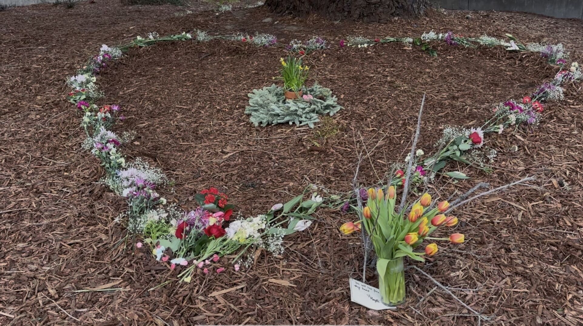 Ashland community mourns loss of two teens in car crash | Local | kdrv.com