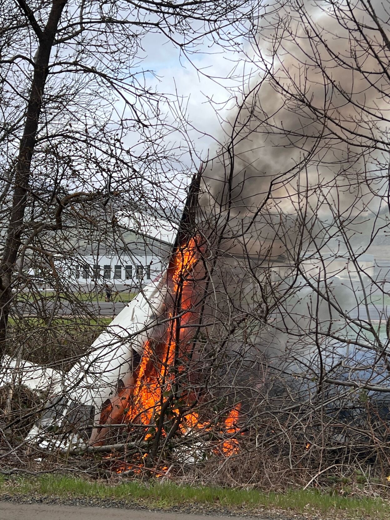 Plane crashes, catches fire at Ashland airport Top Stories kdrv photo