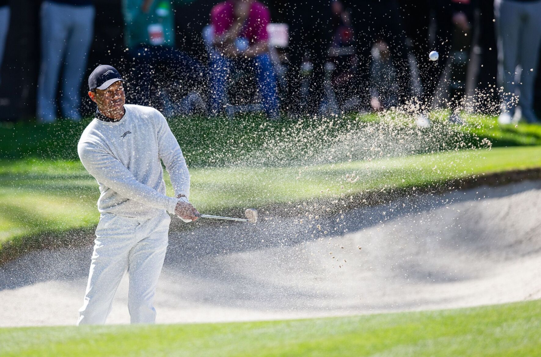 Tiger Woods shoots one-over, including shank on final hole, in return to competitive action on PGA Tour | National | kdrv.com