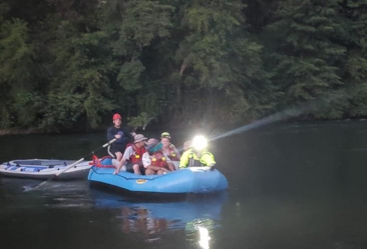 First responders rescue group of rafters stuck on the Rogue River | Top ...