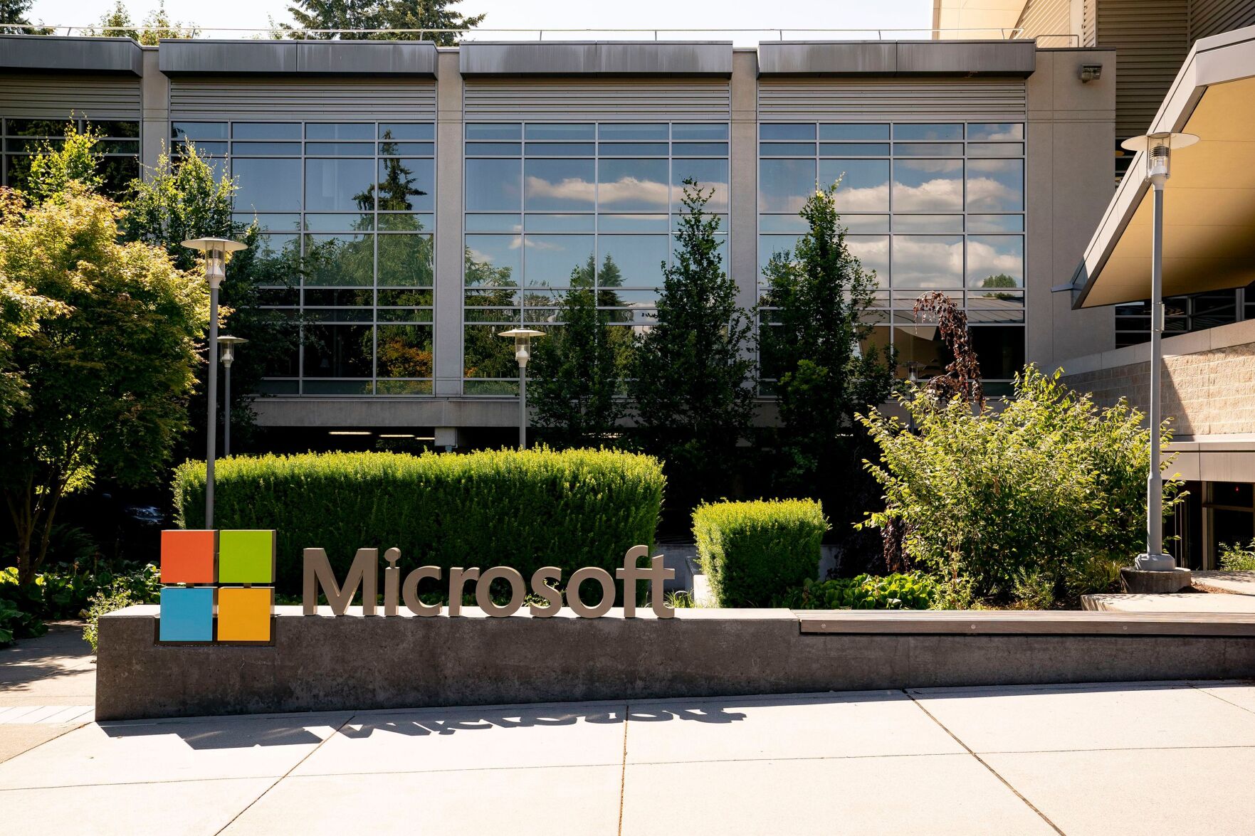 FTC Opens Wide-ranging Antitrust Probe Into Microsoft | National | Kdrv.com