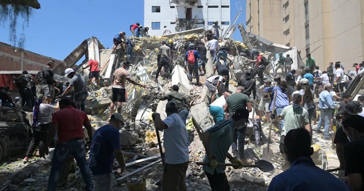 Powerful earthquake in Colombia kills more than 100 people