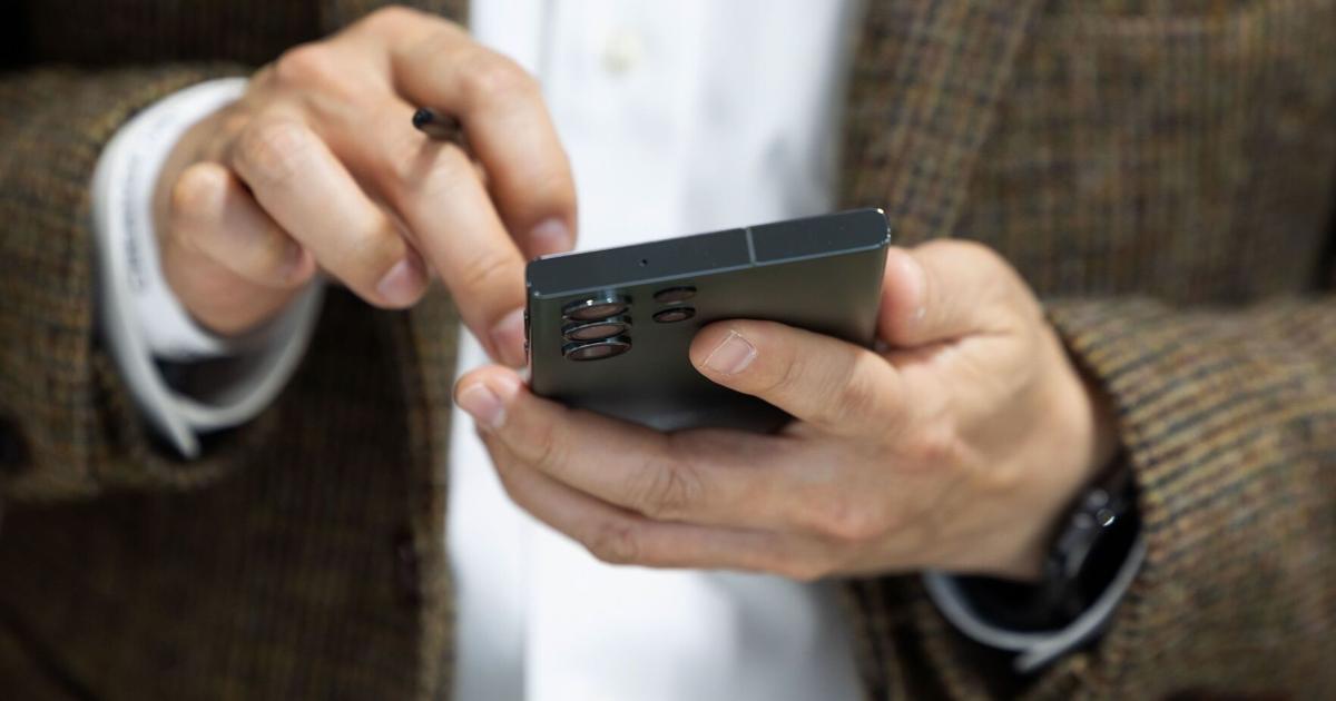 6823986613d89.image.jpg?crop=1763,926,0,