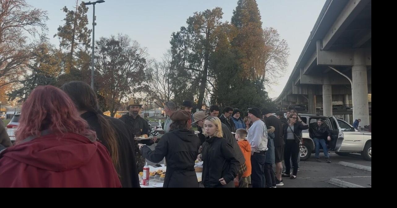 Free Thanksgiving meals to those in need throughout the weekend | Local ...
