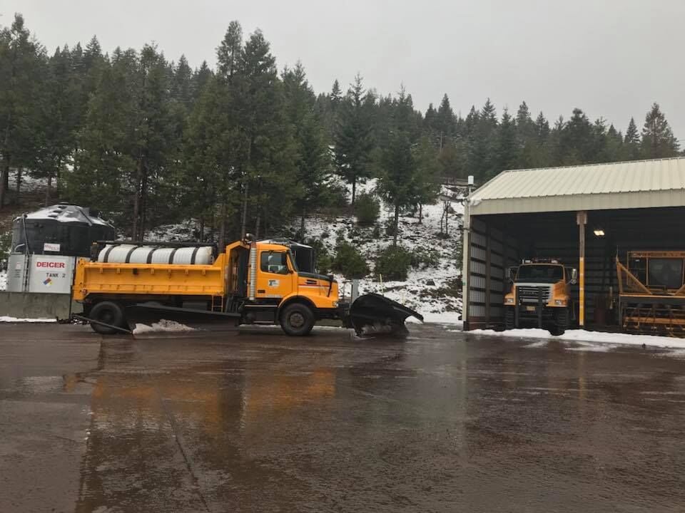 'Fire and Ice' program has Oregon's wildland firefighters working winter roads