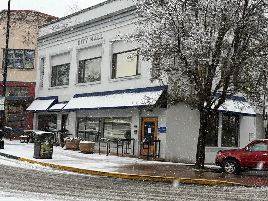 kdrv.com - Kaleb Clark - Downtown Ashland construction to improve after business complaints