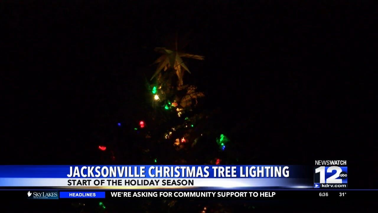 Jacksonville kicks off holiday season with tree lighting ceremony, image size:1280x720