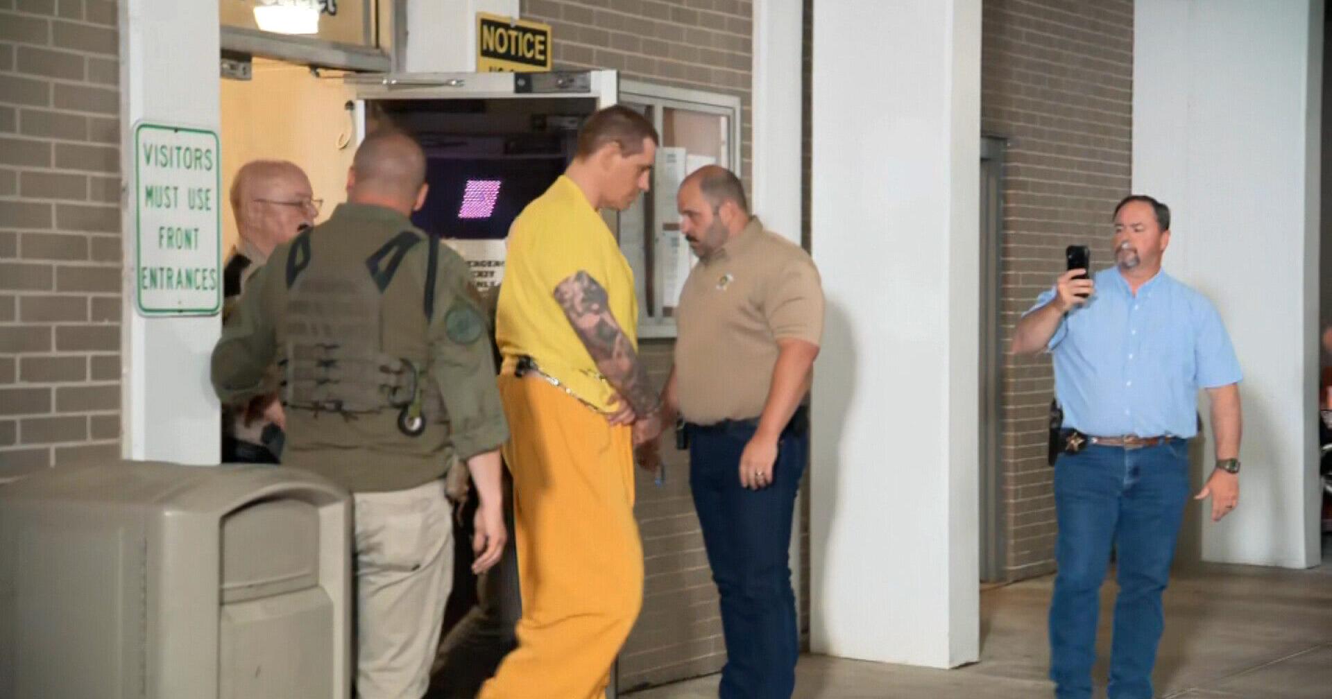 Cars, cash, wigs and guns: How the Alabama jailbreak came to a deadly end - Vimarsana News