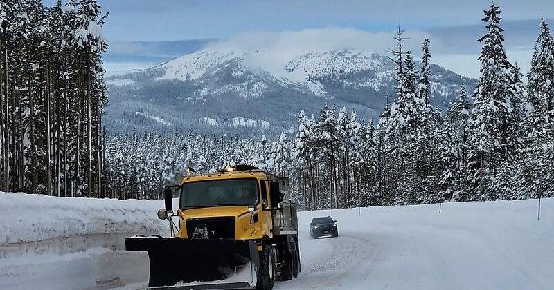 PHOTO GALLERY: ODOT crews work to clear southern Oregon snow | Top ...