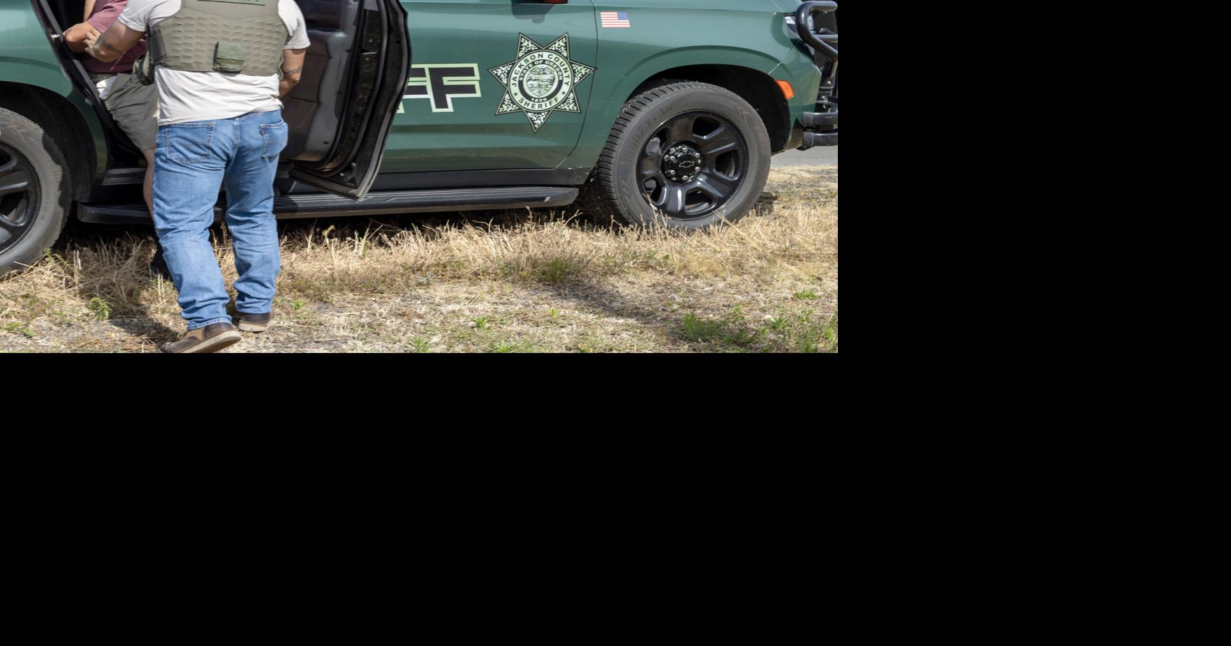Murder suspect arrested in Highway 62 traffic stop | News | kdrv.com